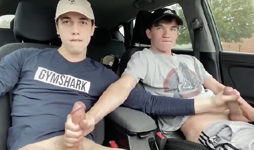 Straight friends masturbate in the car