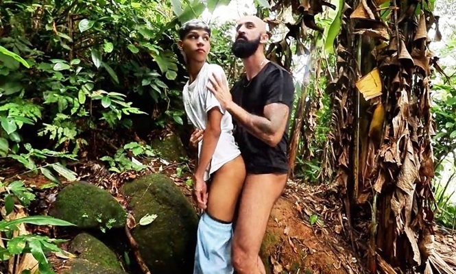 Xvideos – Dad has sex with son in the bush